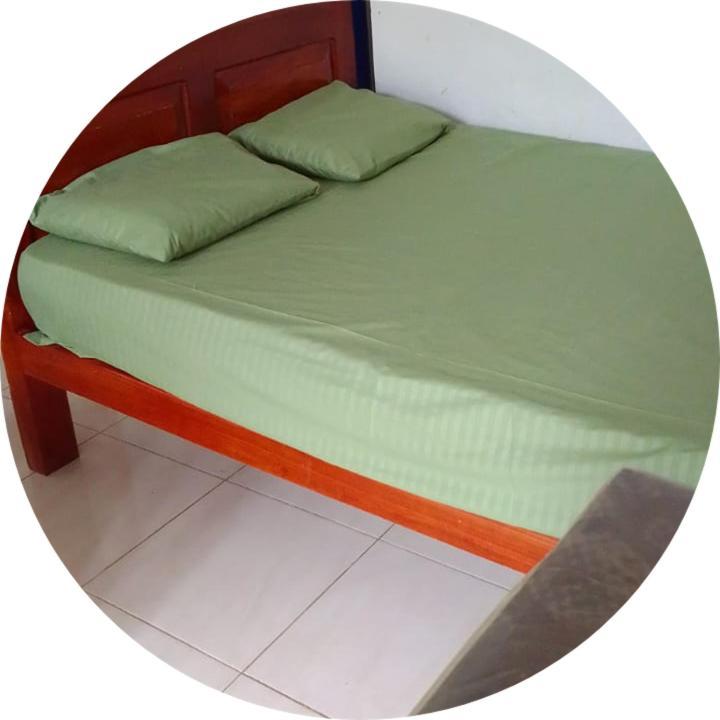 Dinesh Guest House Kataragama Dış mekan fotoğraf