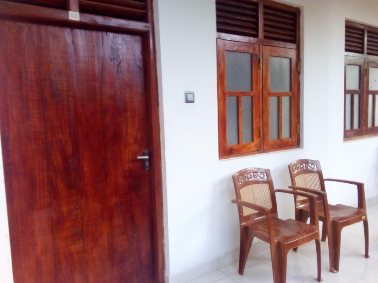 Dinesh Guest House Kataragama Dış mekan fotoğraf